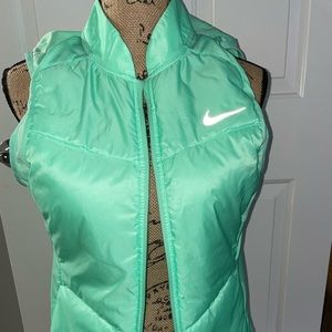 Nike vest